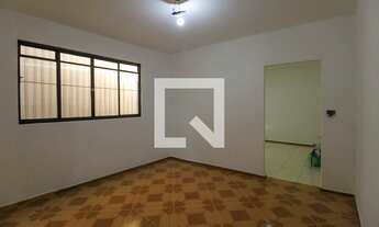 Imagem 2: Casa para Aluguel - Vila Formosa, 2 Quartos, 250 m2