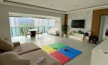 Imagem 3: Quatro Paredes vende - Península Gauguin, 144m2, andar alto, sol manhã, vista pedra da Gá