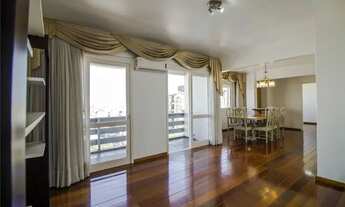 Imagem 6: Apartamento grande, 3 dormitórios, sendo 2 Suítes, todo ele muito bem distribuído, 2 vagas