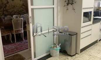 Imagem 7: LInda casa de alto padrão no Jardim Prudência com 4 suítes, piscina, churrasqueira