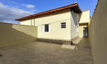 Imagem 2: Casa nova com Piscina a venda em Mongaguá