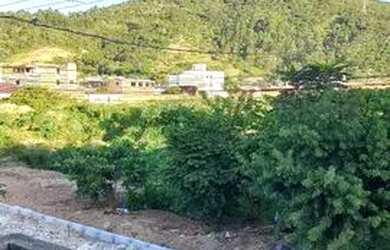 Imagem 6: Oportunidade Única: Terreno com 2 Casas no Bairro Lídia Duarte - Uma Casa de 2 Andares com