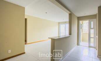 Imagem 3: Apartartamento amplo com churrasqueira e lareira. Localização central