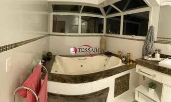 Imagem 7: Venda Casa em condomínio 3 suítes, armários, escritório, 5wc, cozinha planejada, área gour