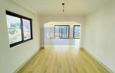 Imagem 5: Apartamento para Venda em São Paulo, Higienópolis, 4 dormitórios, 3 suítes, 5 banheiros, 3