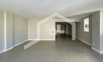 Imagem 6: Apartamento duplex de 277m², com 3 dormitórios sendo 2 suítes, 4 banheiros e 2 vagas - Par