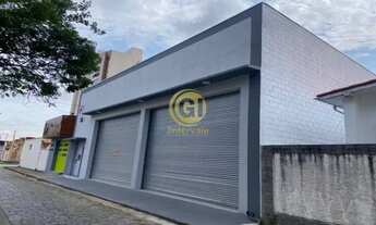 Imagem 7: O galpão/depósito/armazém está localizado no bairro Centro com 180 metros quadrados2 banhe