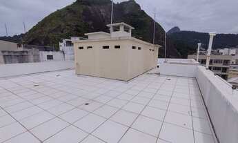 Imagem 7: Triplex para aluguel e venda possui 464 metros quadrados com 6 quartos