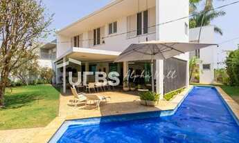 Imagem: Casa de condomínio para venda tem 502 metros