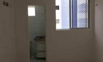 Imagem 2: Apartamento para aluguel tem 86 metros quadrados com 3 quartos em Turu - São Luís - MA