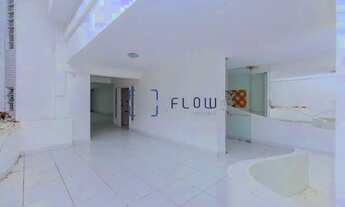 Imagem 2: Casa com 3 Quartos à Venda, 600m²