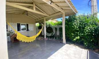 Imagem 2: Casa à venda, 2 dormitórios, quintal privativo, Campeche, FLORIANÓPOLIS - SC