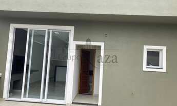 Imagem 6: Linda Casa - Villa Branca - Jacareí - 3 Dormitórios sendo uma Suíte com Closet - 160m²