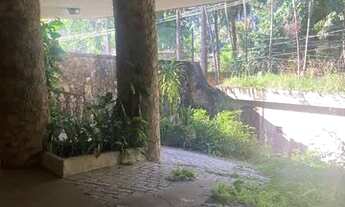 Imagem 4: Oportunidade - Ampla casa em área nobre de Jacarepaguá