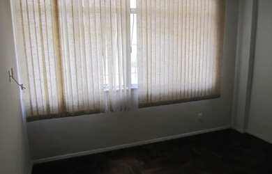 Imagem 4: Apartamento para venda possui 125 metros quadrados com 3 quartos em Icaraí - Niterói - RJ