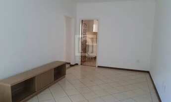 Imagem: Apartamento térreo com 2 quartos e quintal