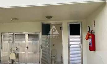 Imagem 6: Oportunidade no Humaitá - Quarto e sala reformado por arquiteto