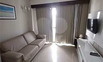 Imagem 6: Flat com serviço diário. Tem 38 m² com varanda, mobiliado, andar alto, 1 vaga de garagem