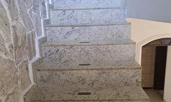 Imagem 2: Excelente, espaçosa, confortavel