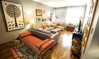 Imagem 2: Apartamento para venda com 130 m2, possui 3 quartos(1 suite), sala ambientes, armários, 1