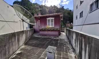 Imagem 5: Casa para Venda em Teresópolis, Várzea, 3 dormitórios, 1 banheiro, 2 vagas