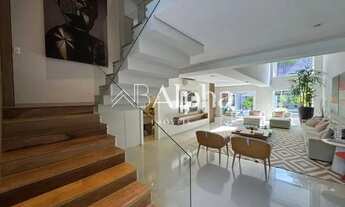 Imagem 3: Casa mobiliada a venda no Condomínio Alphasítio em Santana de Parnaíba - SP