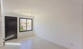 Imagem 3: Sobrado para Venda em Curitiba, Atuba, 3 dormitórios, 1 suíte, 3 banheiros, 1 vaga