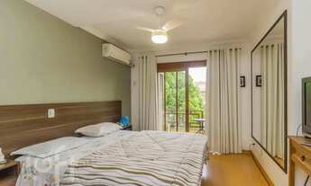 Imagem 6: Casa à venda em Ipanema com 222 m², 3 quartos, 1 suíte, 2 vagas