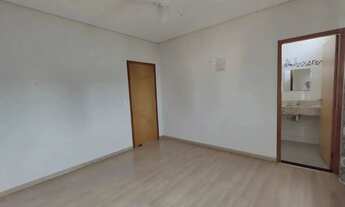 Imagem 4: Aluga-se no Village Damha III com 3 suítes e 2 vagas de garagem - Mirassol/SP