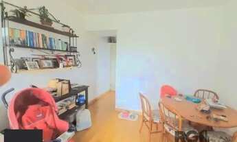 Imagem 5: Apartamento em Porto Alegre, no bairro Glória, com 2 dormitório(s), e 2 banheiro