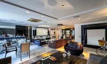 Imagem 2: Apartamento com 4 suítes no coração do Meireles