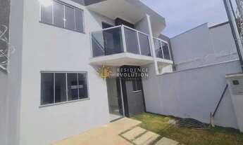 Imagem: Casa com 3 Quartos e 3 banheiros à Venda