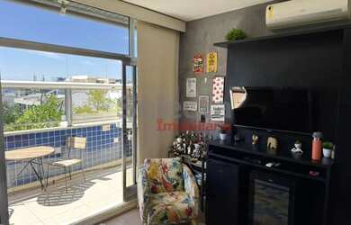 Imagem 7: Apartamento de Cobertura lindíssimo, com terraço ao sol, decorado e com garagem!