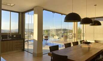 Imagem 4: Linda casa com 580 m² de construção