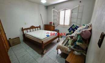 Imagem 6: Morar na vila em uma casa com terreno grande é possivel a ainda em uma avenida!