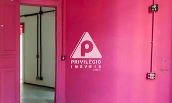 Imagem 5: Casa de rua duplex à venda, original 6 quartos com suíte, 2 salas, terraço, área externa