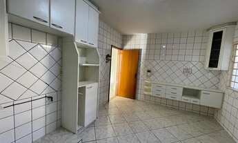 Imagem 2: Casa de Rua - Casa 3 quartos, sendo 1 suíte