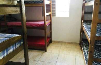 Imagem 4: Pensão quartos compartilhados hostel