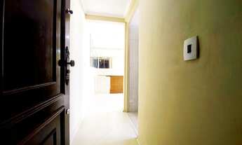 Imagem 2: Lindo Apartamento com 02 Dormitórios Com Vaga de Garagem Coberta Fixa