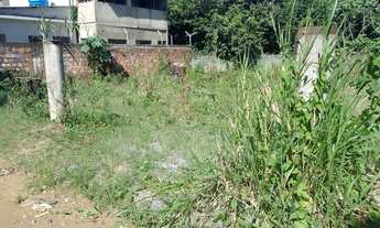 Imagem 4: Vendo terreno em enseada dos corais