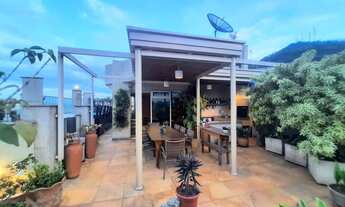 Imagem 1: Cobertura à venda na Rua Pasteur, Bairro Santa Helena, com três suítes, uma com closet, e