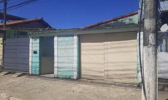 Imagem: Casa com quintal, ponto comercial