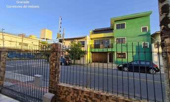 Imagem 2: Excelente Casa no Centro de Balneário Camboriú, localização privilegiada