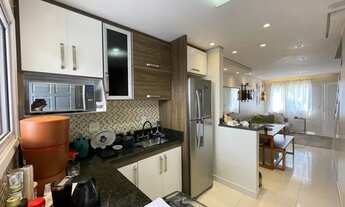 Imagem 6: Casa de condomínio em rua particular com quintal, pronta para você morar!