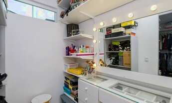 Imagem 6: CASA com 4 dormitórios à venda com 284m² por R$ 1.220.000,00 no bairro Santa Felicidade