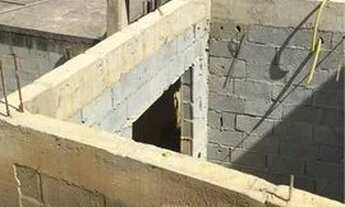 Imagem 5: Casa 2 cômodos e banheiro