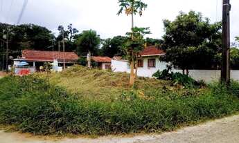 Imagem 6: Excelente terreno, fazendo frente para três ruas e muito bem localizado na Costeira