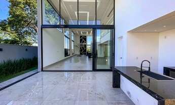 Imagem 5: Vede-se casa alto padrão