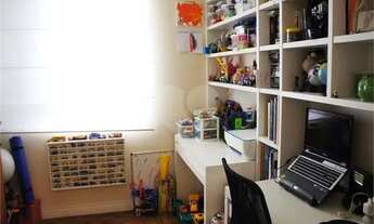 Imagem 3: Apartamento à venda em Moema de 102 metros quadrados com 3 dormitórios, 1 suíte e 1 vaga