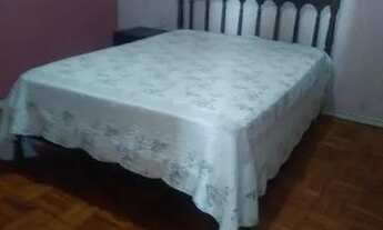 Imagem: Alugo quartos para moços ou moças